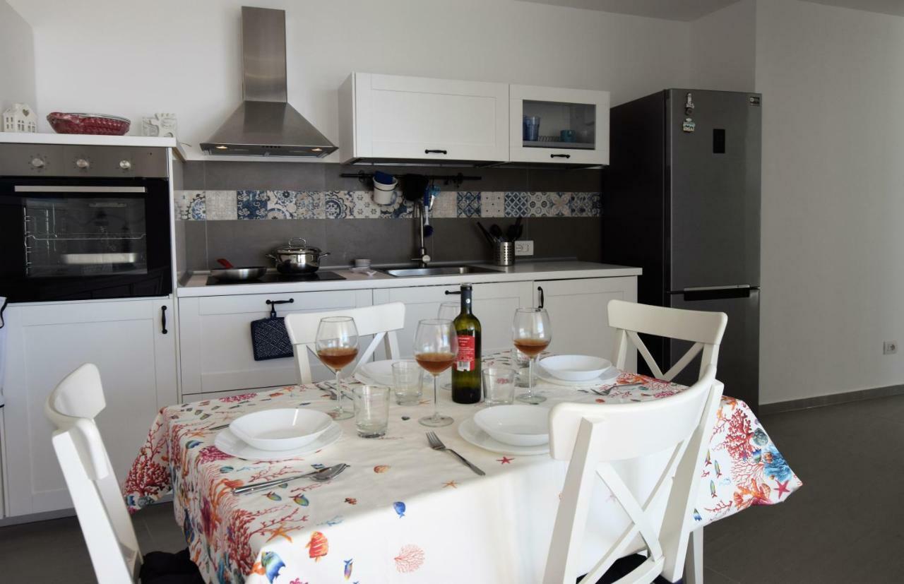 Delposto Marina Di Ragusa Prl Exterior photo